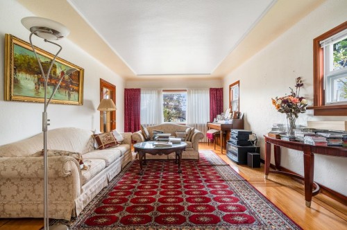 5432 Laurel Street, Burnaby, BC 