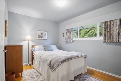 1852 Larson Road, North Vancouver, BC 