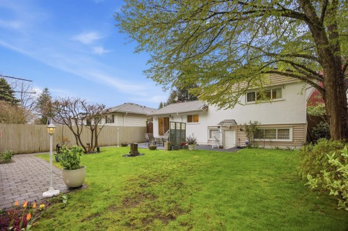 1852 Larson Road, North Vancouver, BC 