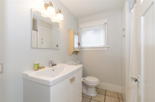 967 21St Avenue W, Vancouver, BC 