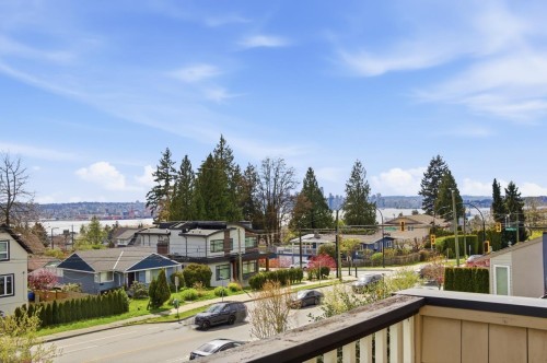 424 Keith Road E, North Vancouver, BC 