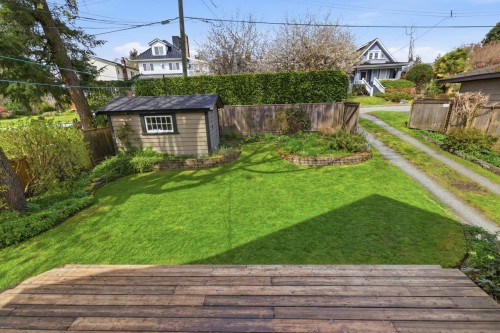 424 Keith Road E, North Vancouver, BC 