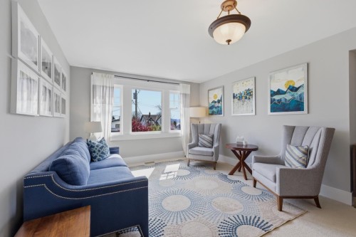 424 Keith Road E, North Vancouver, BC 