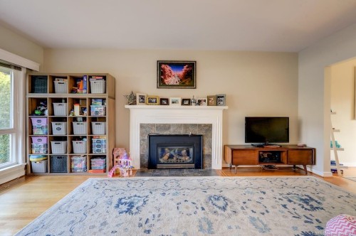 2016 48Th Avenue W, Vancouver, BC 