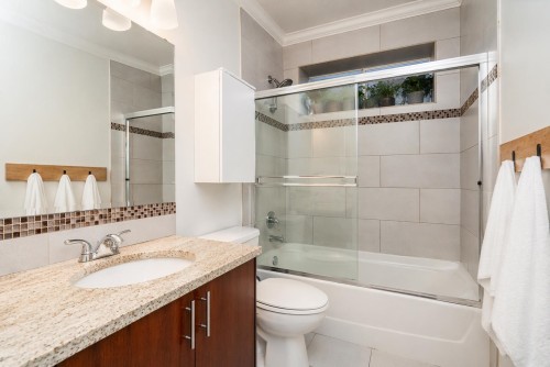 1935 Brunette Avenue, Coquitlam, BC 