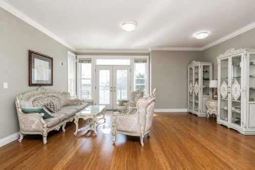 1935 Brunette Avenue, Coquitlam, BC 