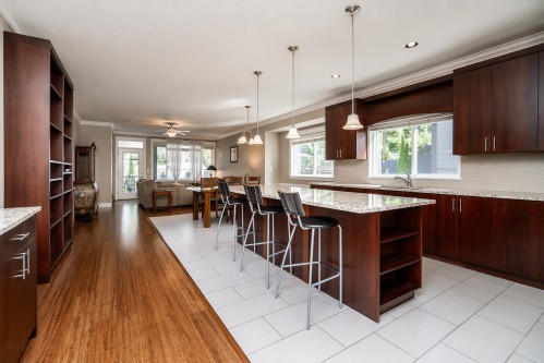 1935 Brunette Avenue, Coquitlam, BC 