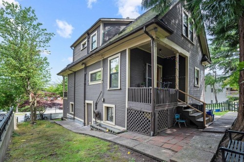 498 5Th Avenue E, Vancouver, BC 