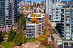208-135 2nd Street WNorth Vancouver, BC V7M 0C5