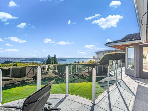 1331 Chartwell Drive, West Vancouver, BC 