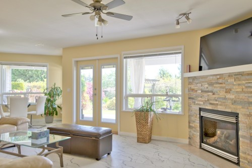 6169 Mika Road, Sechelt, BC 