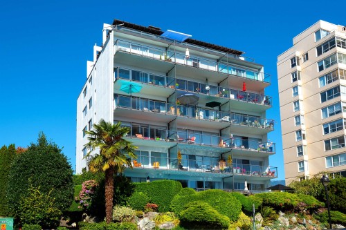 1845 Bellevue Avenue  West Vancouver, BC V7V 1B2