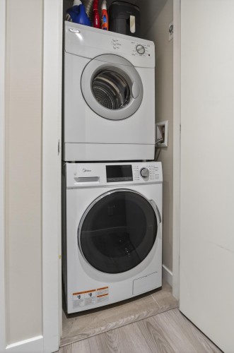 112 1St Avenue W, Vancouver, BC 