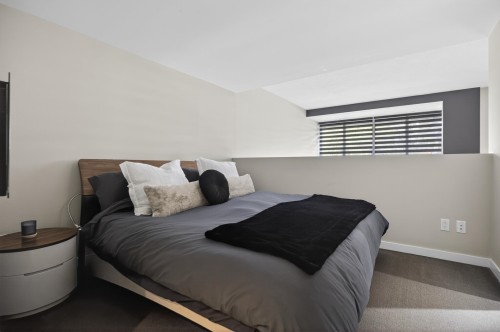 112 1St Avenue W, Vancouver, BC 