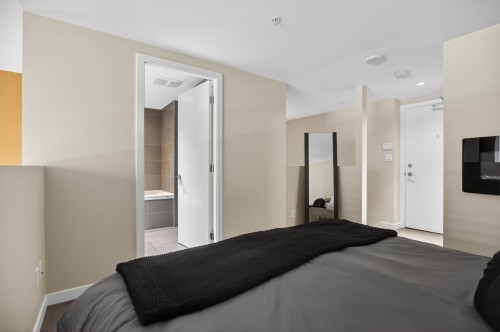 112 1St Avenue W, Vancouver, BC 