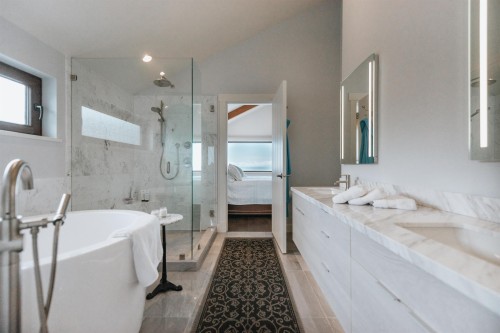 6035 Silverstone Lane, Sechelt, BC 
