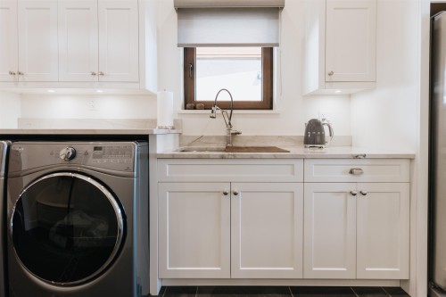 6035 Silverstone Lane, Sechelt, BC 