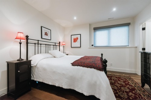 6035 Silverstone Lane, Sechelt, BC 