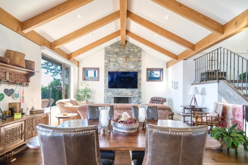 6035 Silverstone Lane, Sechelt, BC 