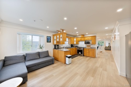 707 63Rd Avenue E, Vancouver, BC 