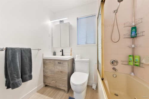 707 63Rd Avenue E, Vancouver, BC 