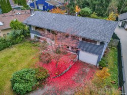4578 Capilano Road  North Vancouver, BC V7R 4K3