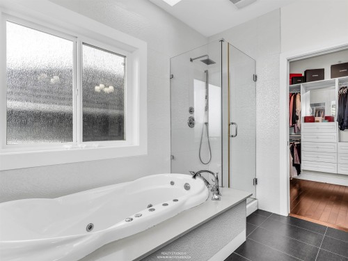 66 57Th Avenue E, Vancouver, BC 