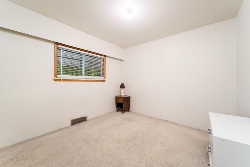 7475 Knight Street, Vancouver, BC 