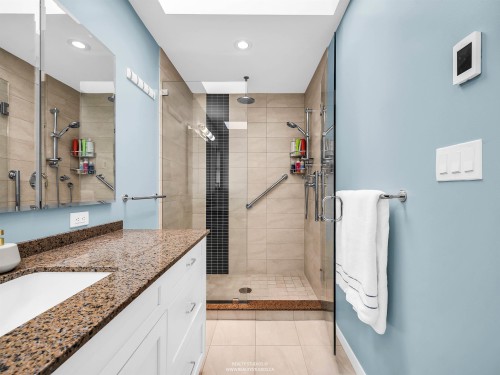 1405 20Th Street, West Vancouver, BC 