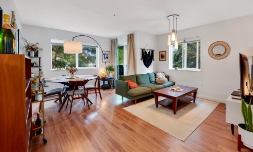 D207-40160 Willow Crescent  Squamish, BC V8B 0M2