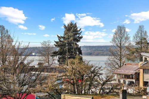 1465 Clyde Avenue, West Vancouver, BC 