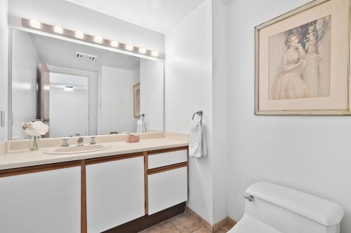 1465 Clyde Avenue, West Vancouver, BC 