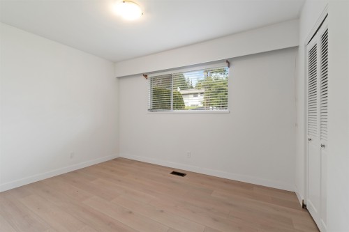 1177 15Th Street E, North Vancouver, BC 