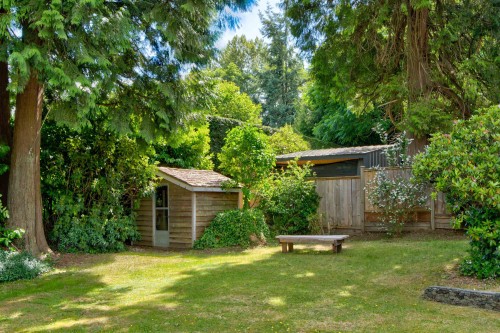 1177 15Th Street E, North Vancouver, BC 