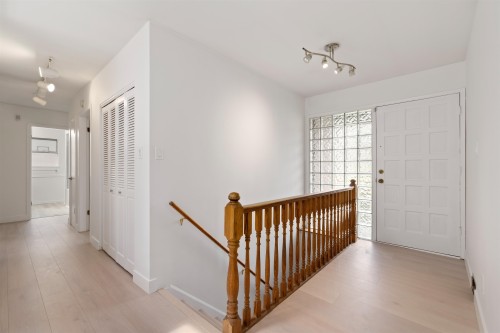 1177 15Th Street E, North Vancouver, BC 