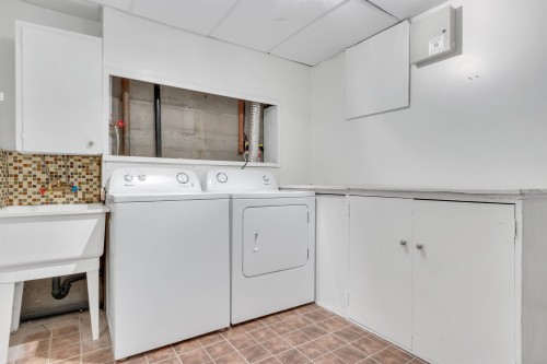 1177 15Th Street E, North Vancouver, BC 