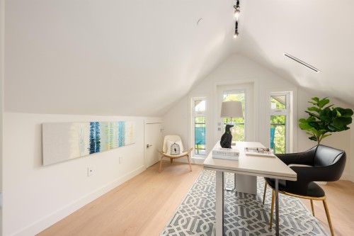 2020 Nanton Avenue, West Vancouver, BC 