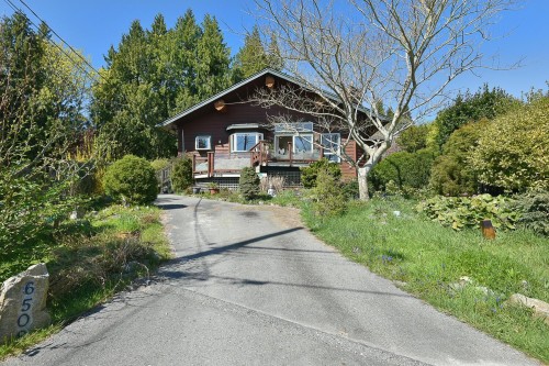 6508 Lynnwood Court  Sechelt, BC V7Z 0S9
