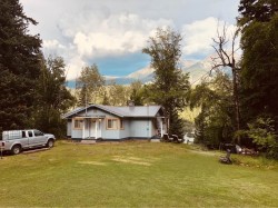 8281 Gun Lake Road  No City Value, BC V0K 1P0