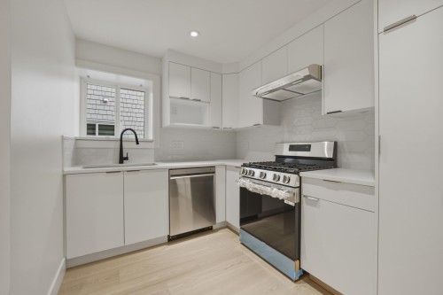 3118 42Nd Avenue W, Vancouver, BC 