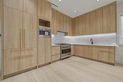 3118 42Nd Avenue W, Vancouver, BC 