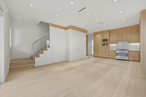 3118 42Nd Avenue W, Vancouver, BC 