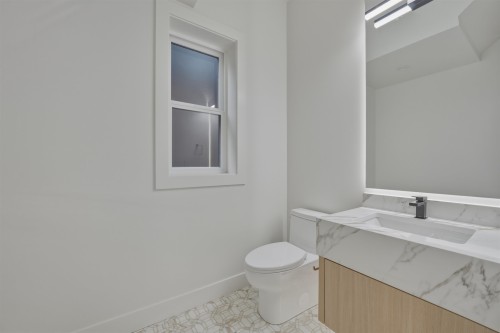 3118 42Nd Avenue W, Vancouver, BC 