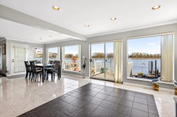 20346 Wharf Street Maple Ridge, BC V2X 1Z3