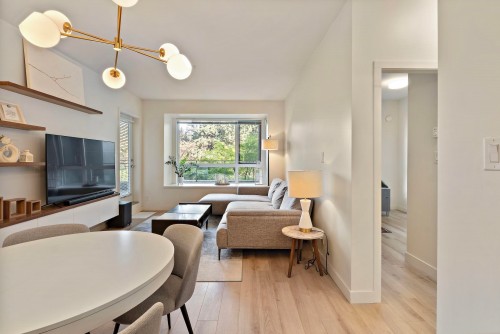 214-2188 Madison Avenue  Burnaby, BC V5C 0J8