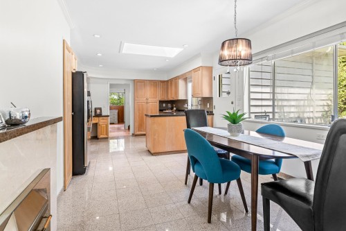 1211 Chartwell Drive, West Vancouver, BC 