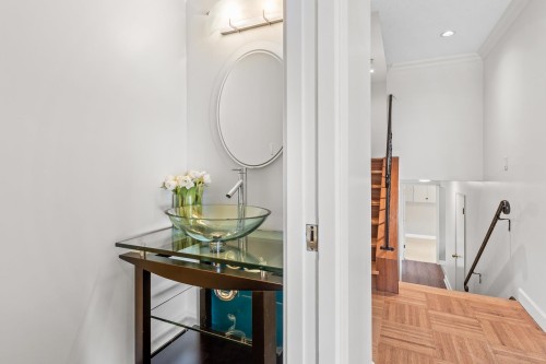 1211 Chartwell Drive, West Vancouver, BC 