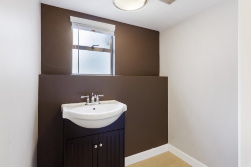 1211 Chartwell Drive, West Vancouver, BC 