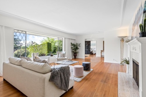 1211 Chartwell Drive, West Vancouver, BC 