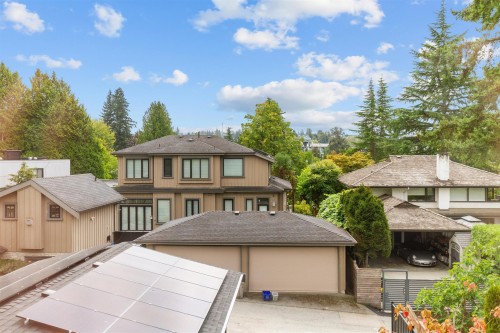2022 Nanton Avenue, West Vancouver, BC 